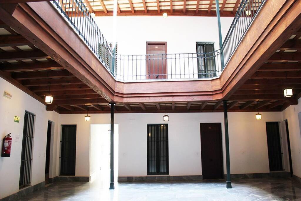 Fancy Apartment In A Historic House, Chiclana City Center By C. Dreams チクラナ・デ・ラ・フロンテーラ エクステリア 写真